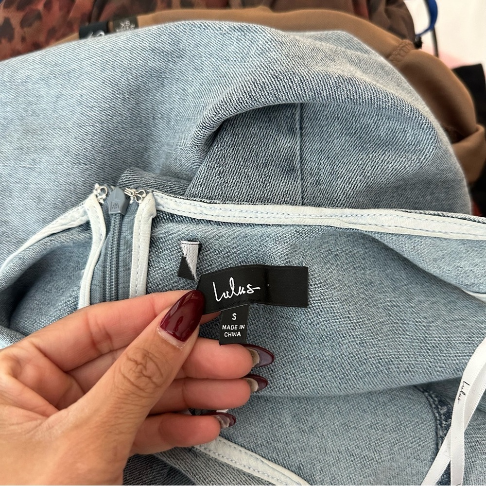 LULU’S CHARMING EDGE DENIM CUTOUT MINI DRESS - Picture 12 of 12